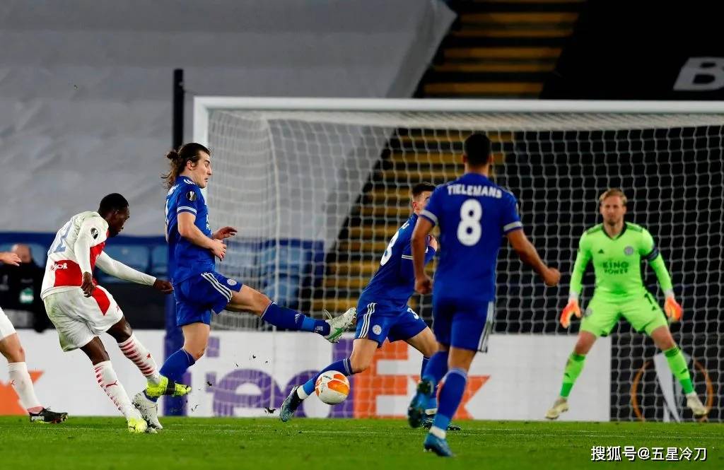 包含风云突变皇家社会集结日回应争议，英超版图或变，引发热议，控场能力受关注的词条