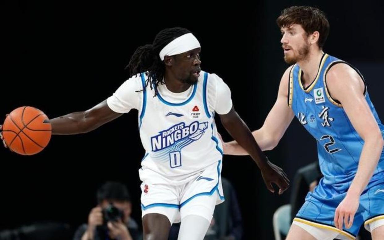 关于加时末段北京首钢调整名单以备NBA常规赛，单刀错失环节打磨，信心回归，团队化学反应显著的信息